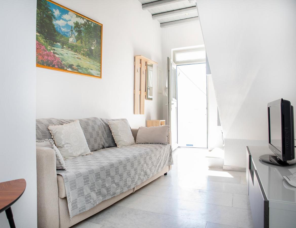 Caper-2 Bedroom Traditional Home With Amazing View Naoussa Exterior foto